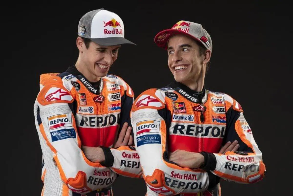 MotoGP. Le Honda RC213V dei fratelli Márquez si mostrano (31)