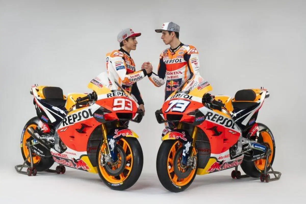 MotoGP. Le Honda RC213V dei fratelli Márquez si mostrano (25)