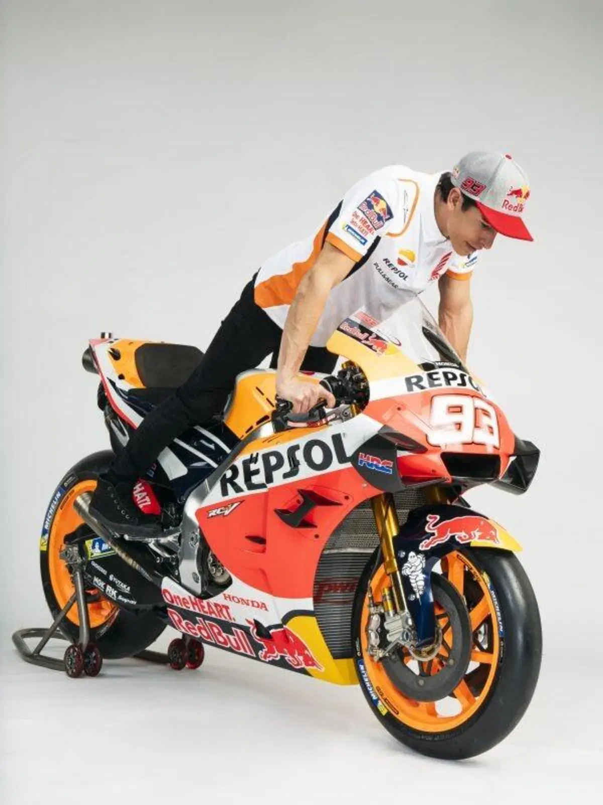 MotoGP. Le Honda RC213V dei fratelli Márquez si mostrano (27)