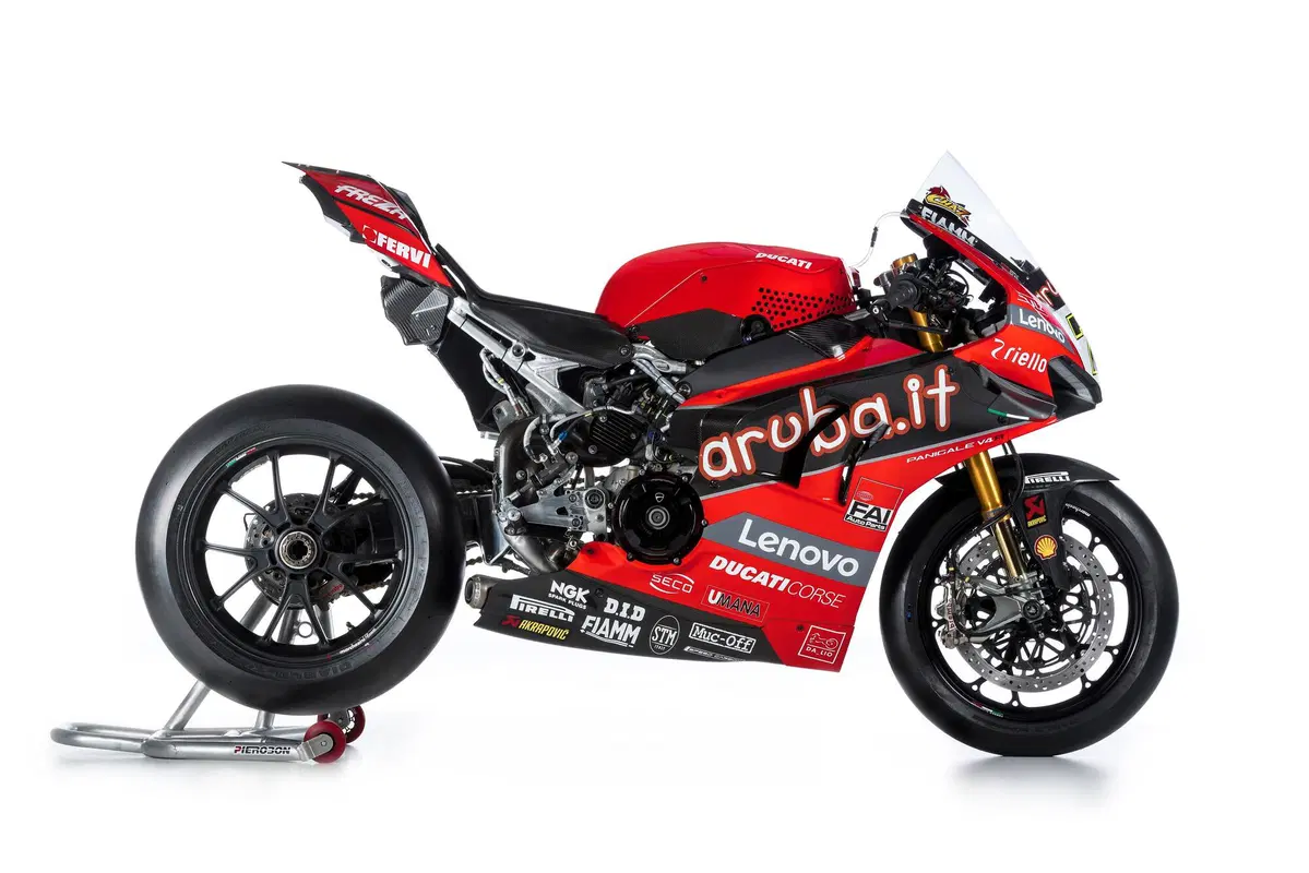 SBK 2020. Presentato a Imola il team Aruba.it Racing Ducati (6)