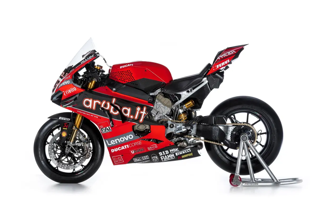 SBK 2020. Presentato a Imola il team Aruba.it Racing Ducati (10)
