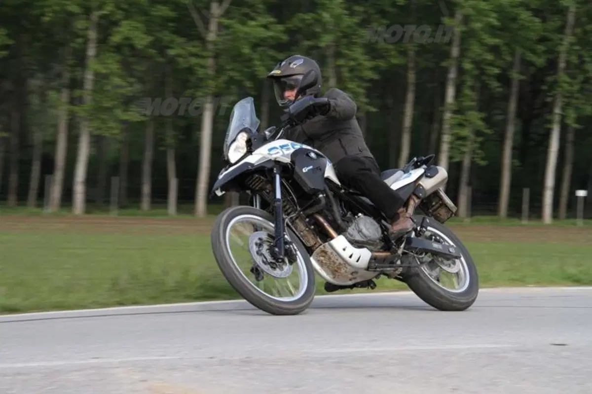 BMW G 650 GS  Sertão   (5)