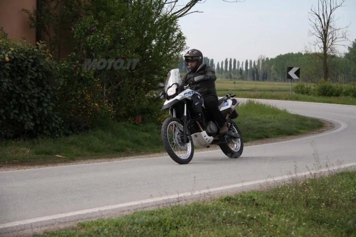 BMW G 650 GS  Sertão   (7)