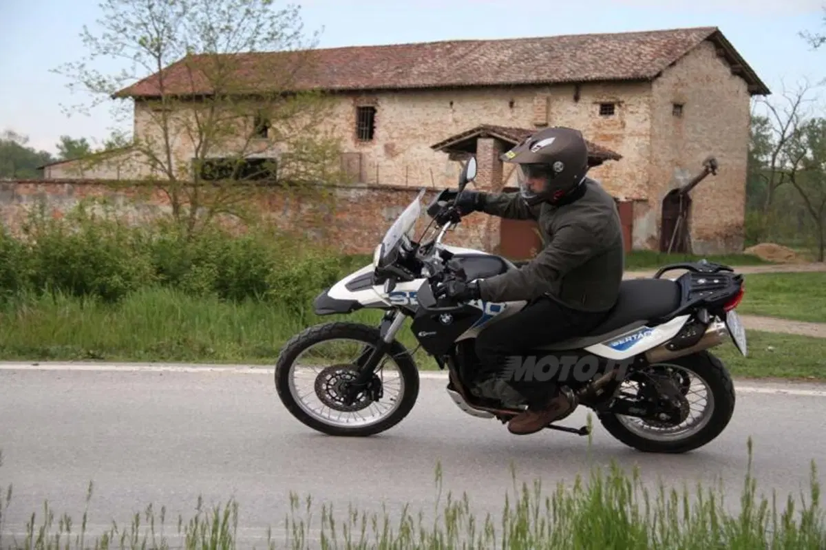 BMW G 650 GS  Sertão   (15)
