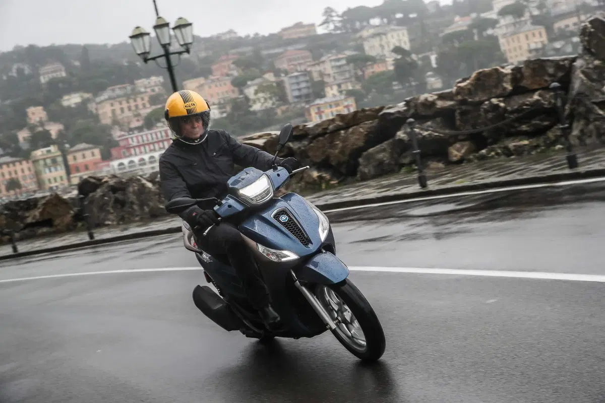 Piaggio Medley 125 e 150 TEST (sul bagnato) superato! (3)