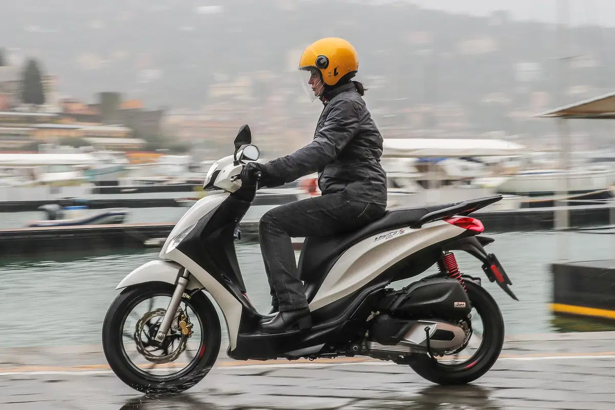 Piaggio Medley 125 e 150 TEST (sul bagnato) superato! (6)
