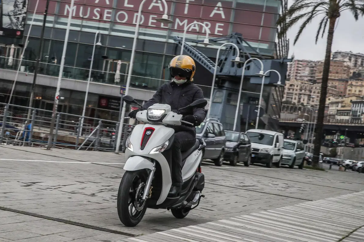 Piaggio Medley 125 e 150 TEST (sul bagnato) superato! (8)