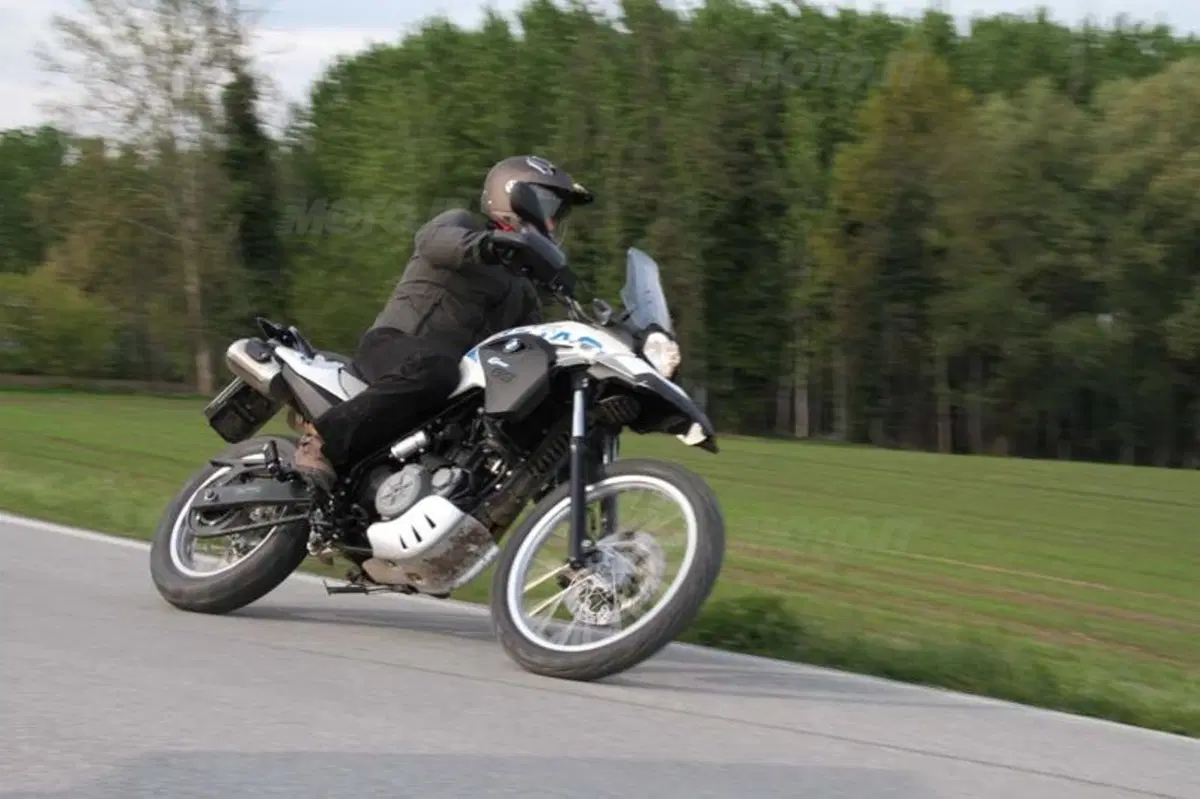 BMW G 650 GS  Sertão   (23)