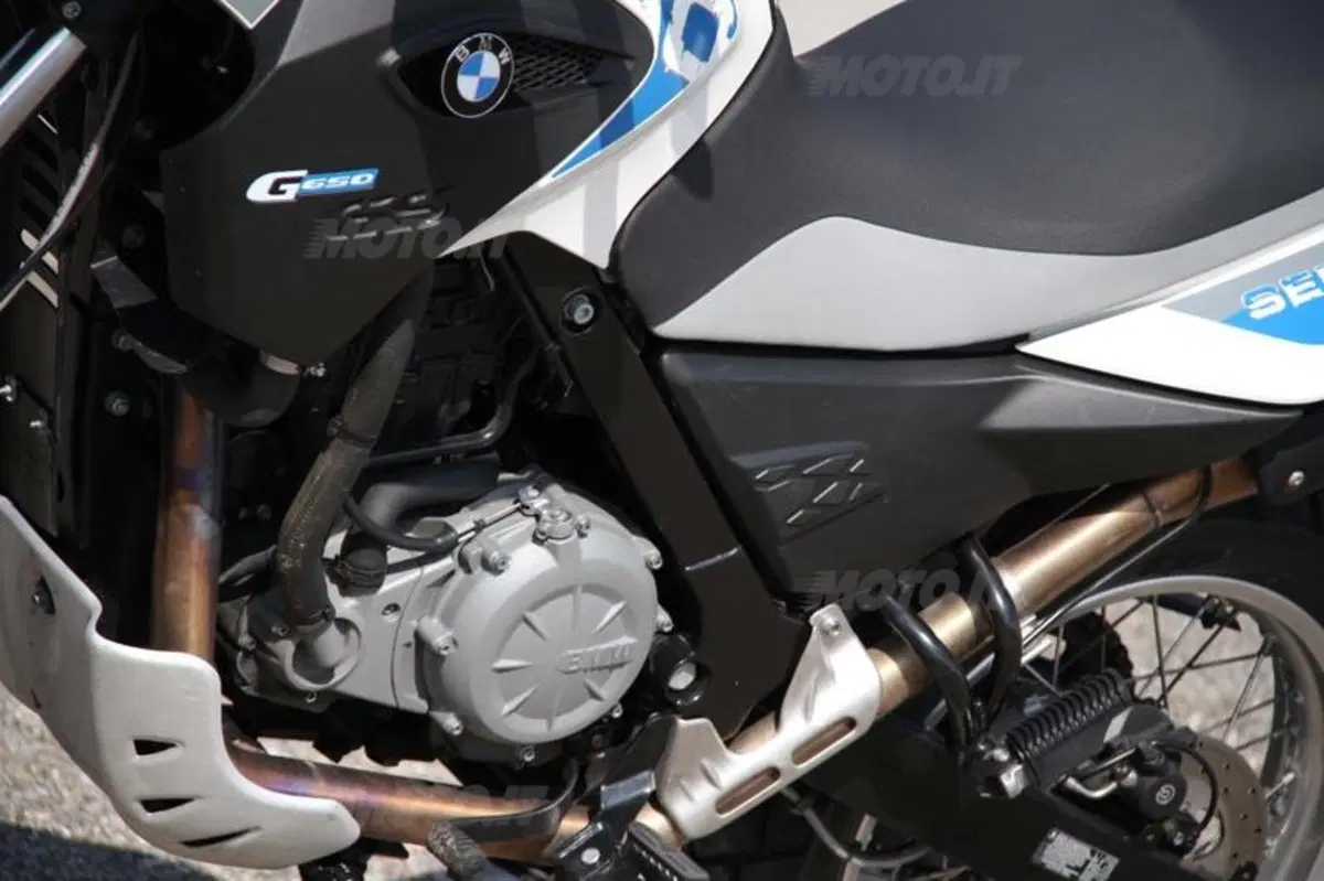 BMW G 650 GS  Sertão   (54)
