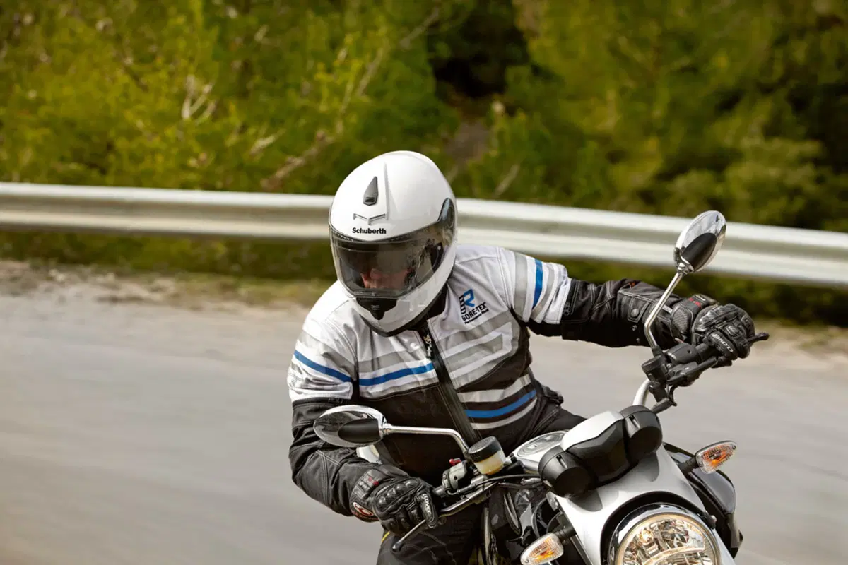 Casco integrale Schuberth S2: su le antenne! (32)