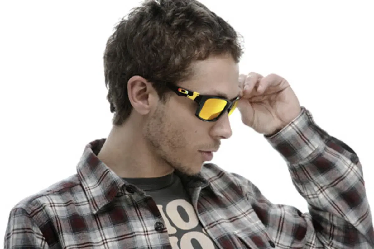 Occhiali Oakley Valentino Rossi Signature Series (5)