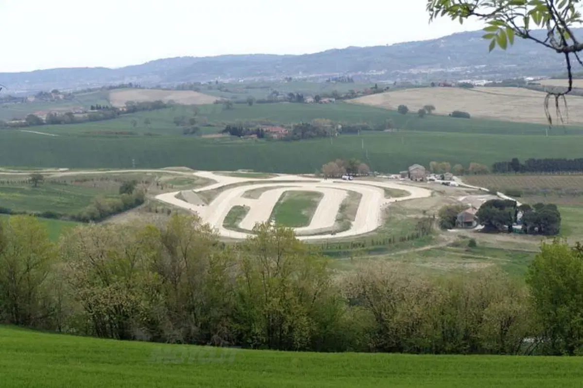 Andrea Bartolini descrive “La biscia”, il ranch di Valentino Rossi