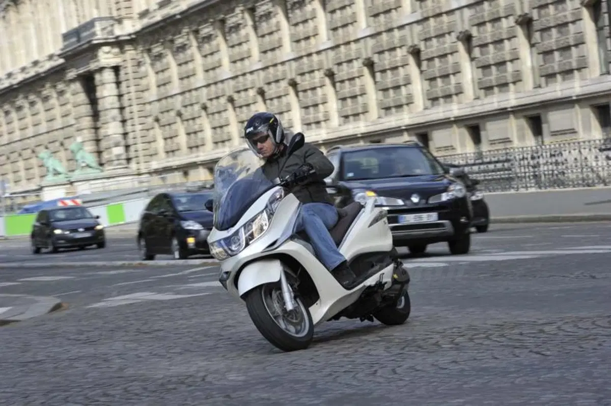 Piaggio X10 350 Executive  