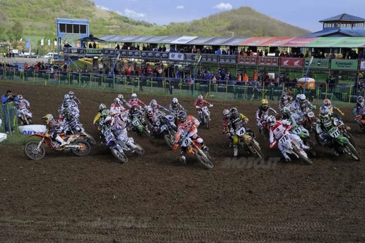 Motocross. Cairoli e Searle si aggiudicano le qualifiche a Sevlievo (3)