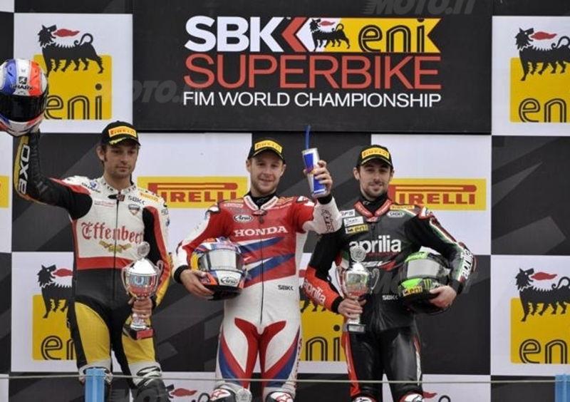 SBK. Jonathan Rea vince Gara2 ad Assen