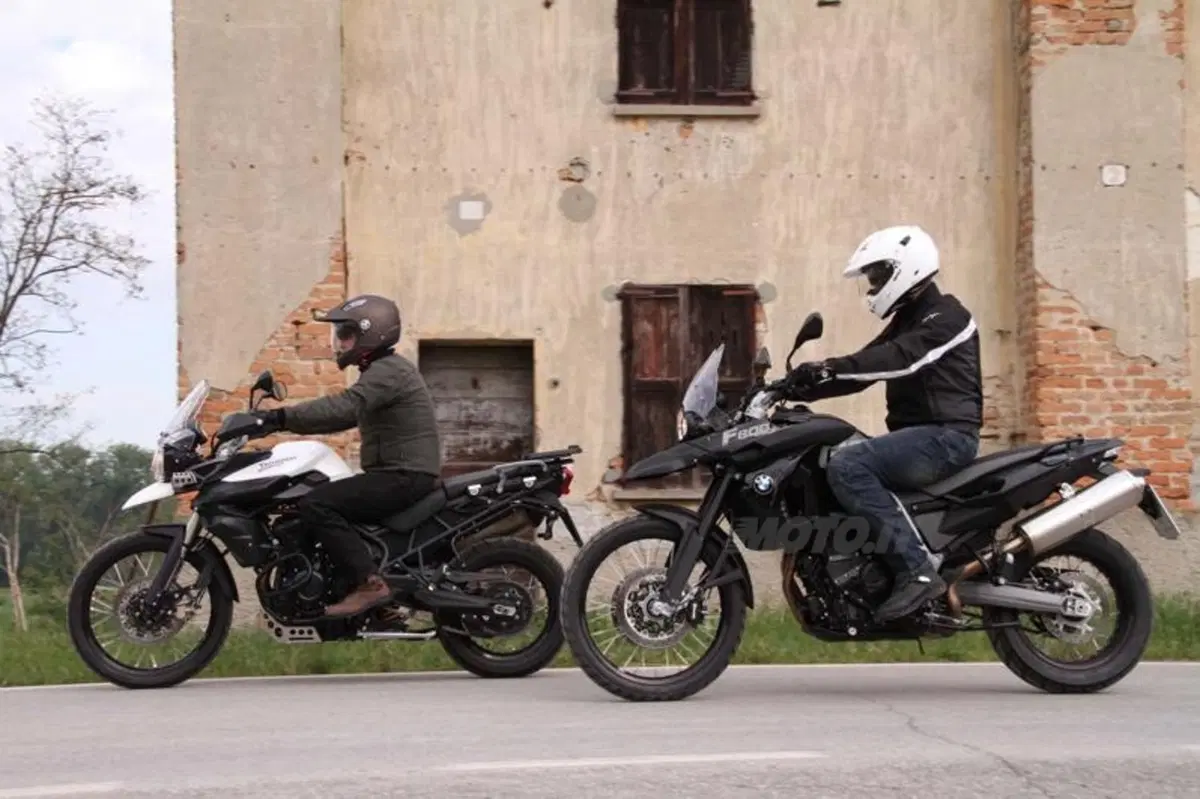 BMW F 800 GS versus Triumph Tiger 800 XC  (24)