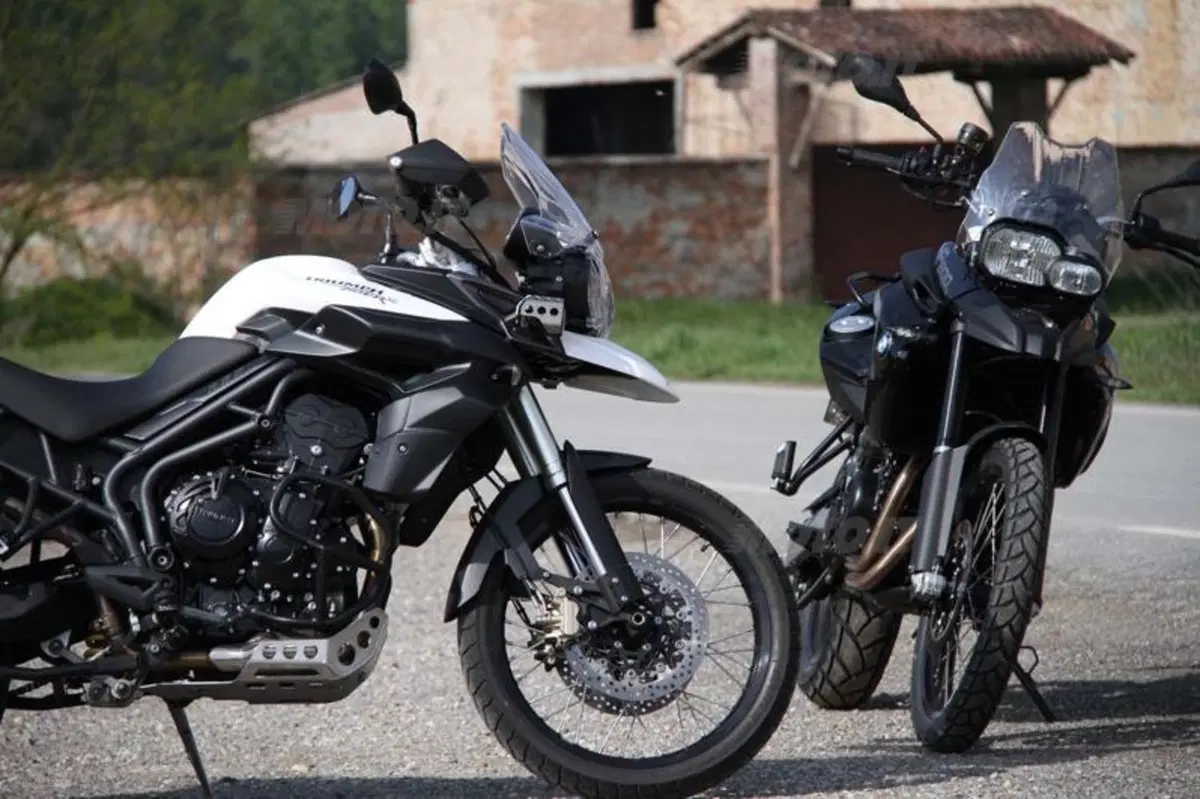 BMW F 800 GS versus Triumph Tiger 800 XC  (33)