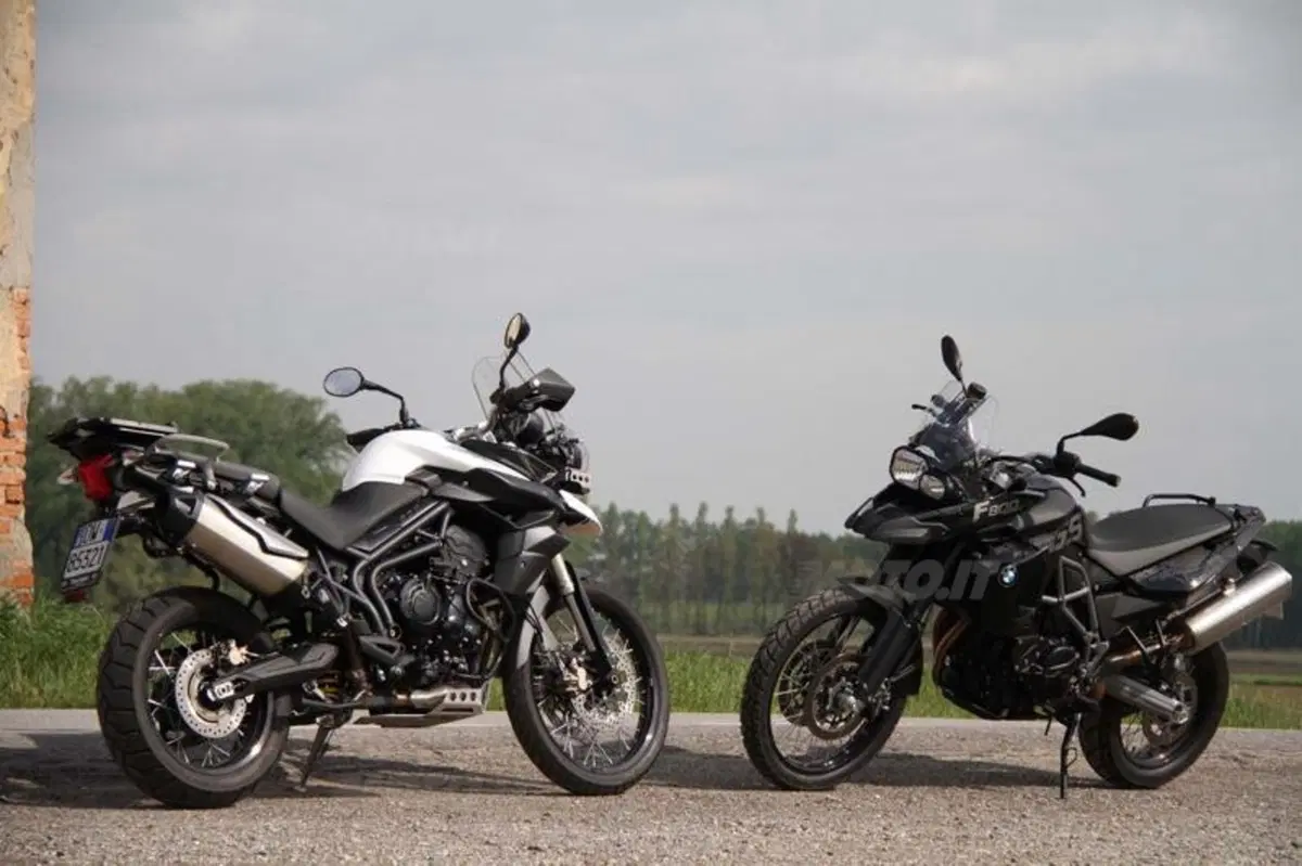 BMW F 800 GS versus Triumph Tiger 800 XC  (34)