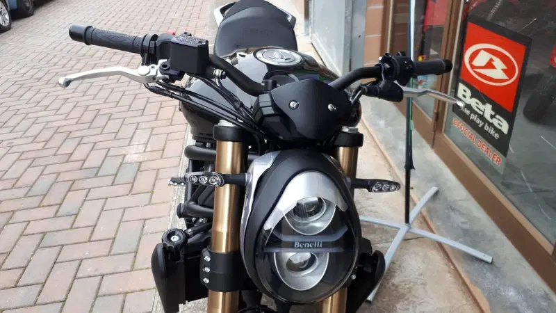Benelli 752 S (2022 - 25) (12)