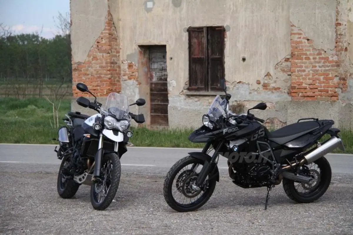 BMW F 800 GS versus Triumph Tiger 800 XC  (38)