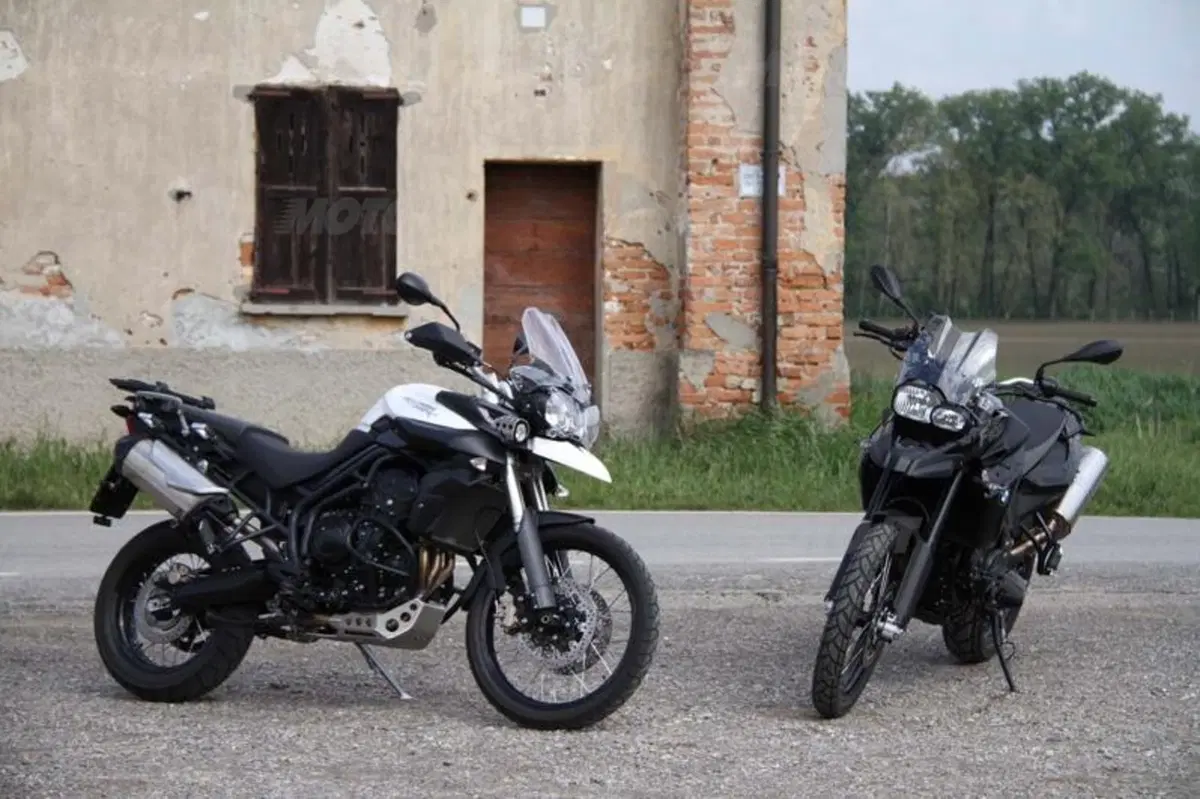 BMW F 800 GS versus Triumph Tiger 800 XC  (39)