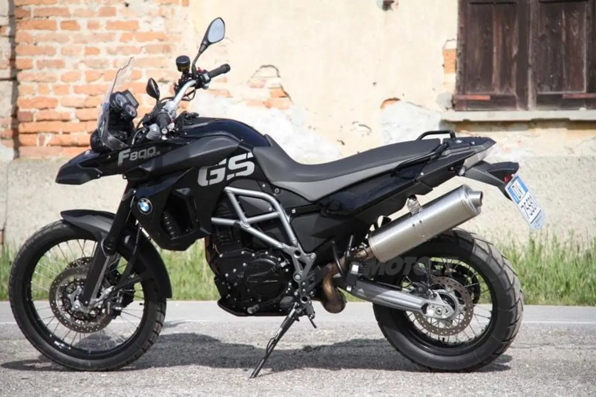 BMW F 800 GS versus Triumph Tiger 800 XC  (40)