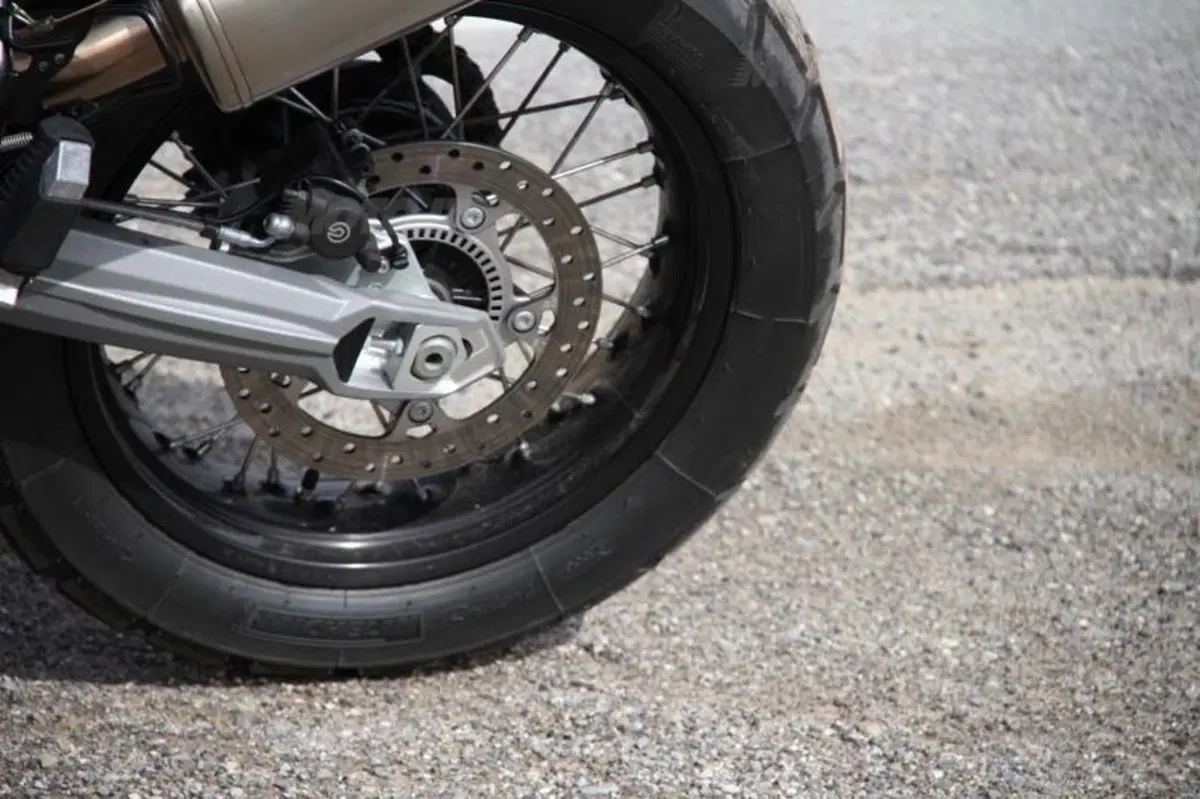 BMW F 800 GS versus Triumph Tiger 800 XC  (46)