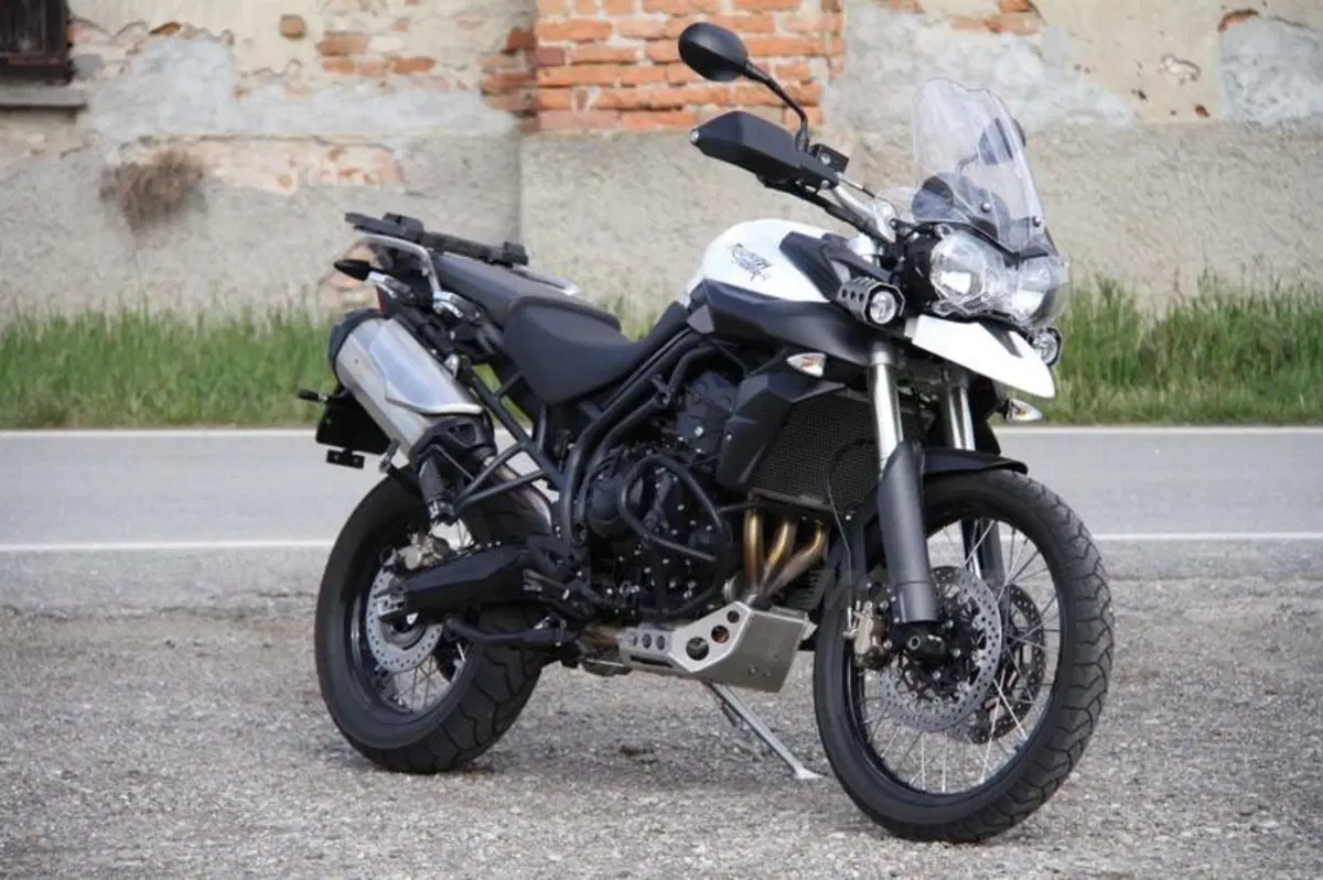BMW F 800 GS versus Triumph Tiger 800 XC  (53)