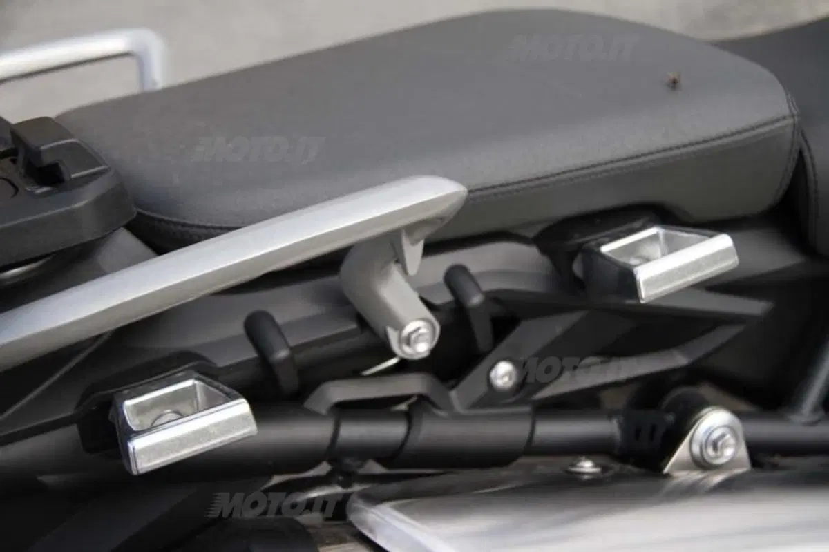 BMW F 800 GS versus Triumph Tiger 800 XC  (67)
