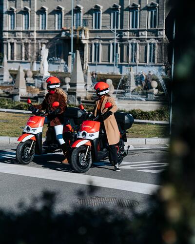 Scooter sharing. A Milano arriva Acciona (3)