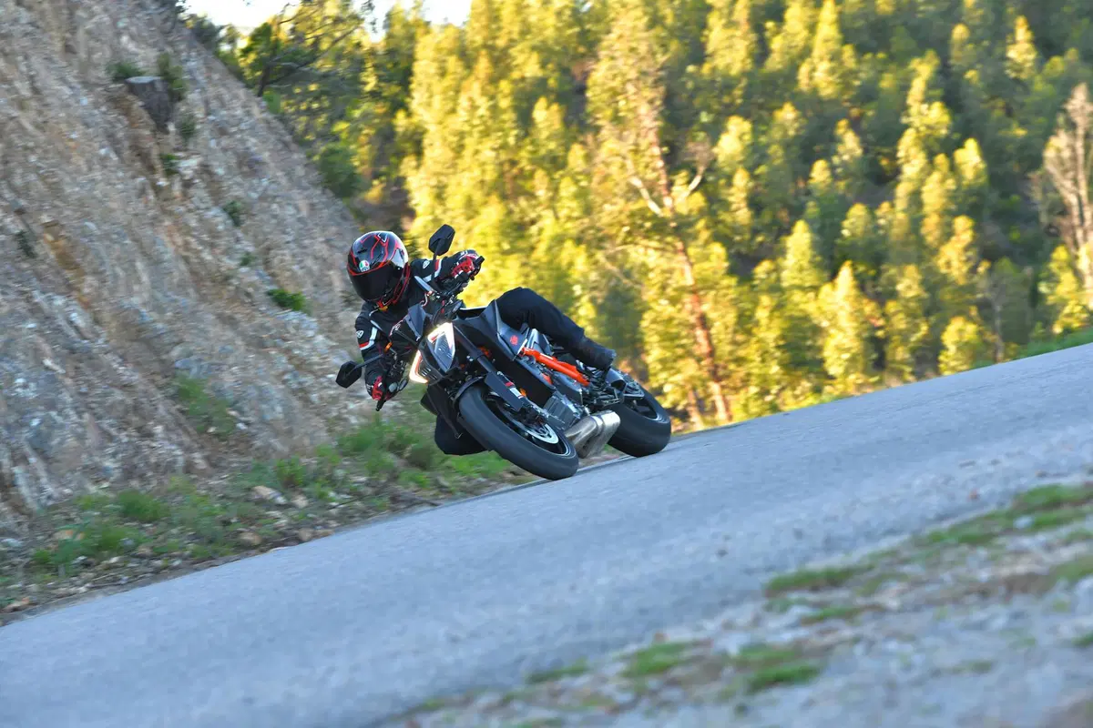KTM 1290 Super Duke R sempre The Beast (8)