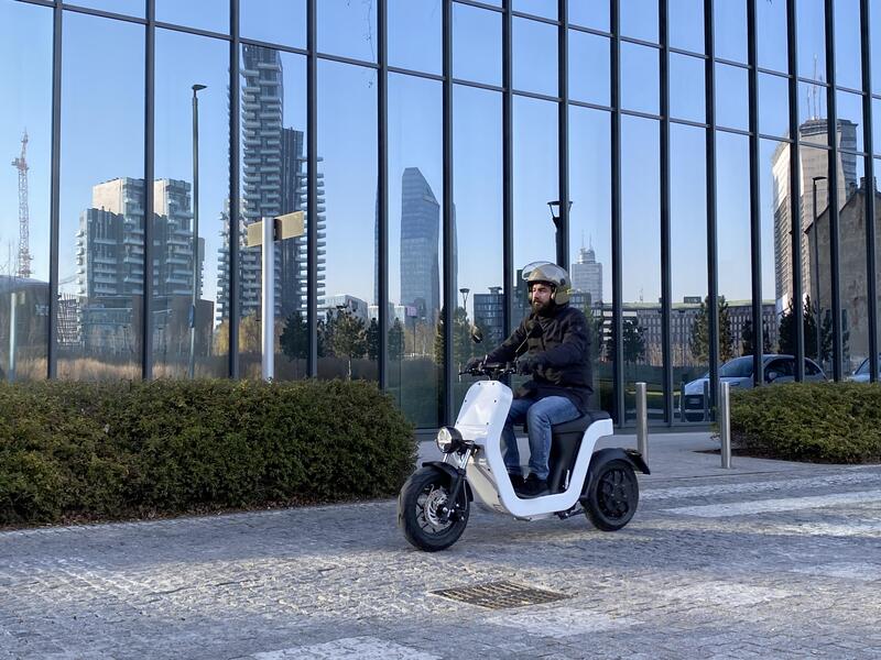 Test ME Scooter. Elettrico, bello e divertente