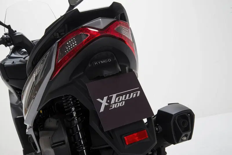 Kymco X-Town 300i (2025 - 26) (7)