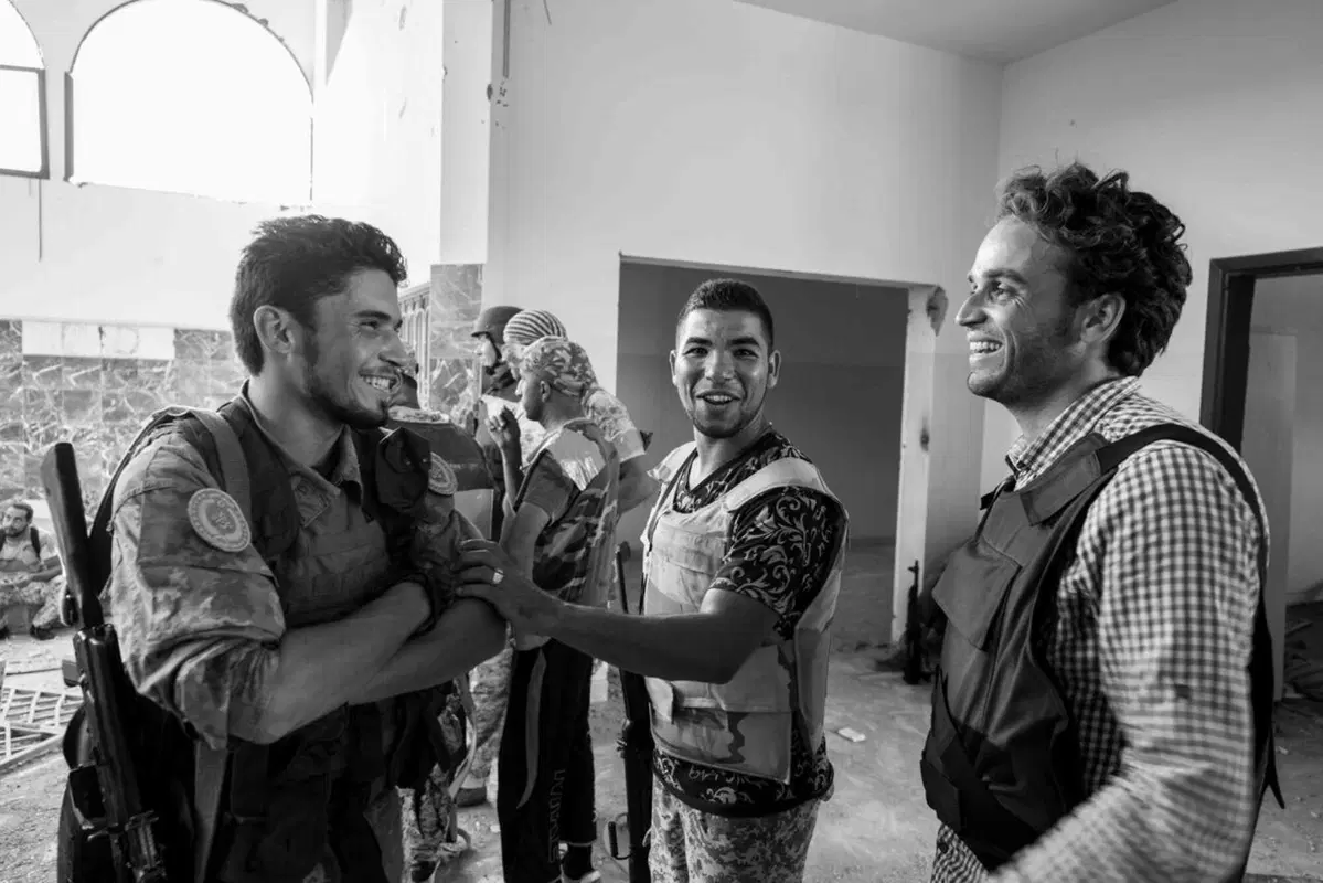 In guerra, di Gabriele Micalizzi e Moreno Pisto: professione fotoreporter (18)