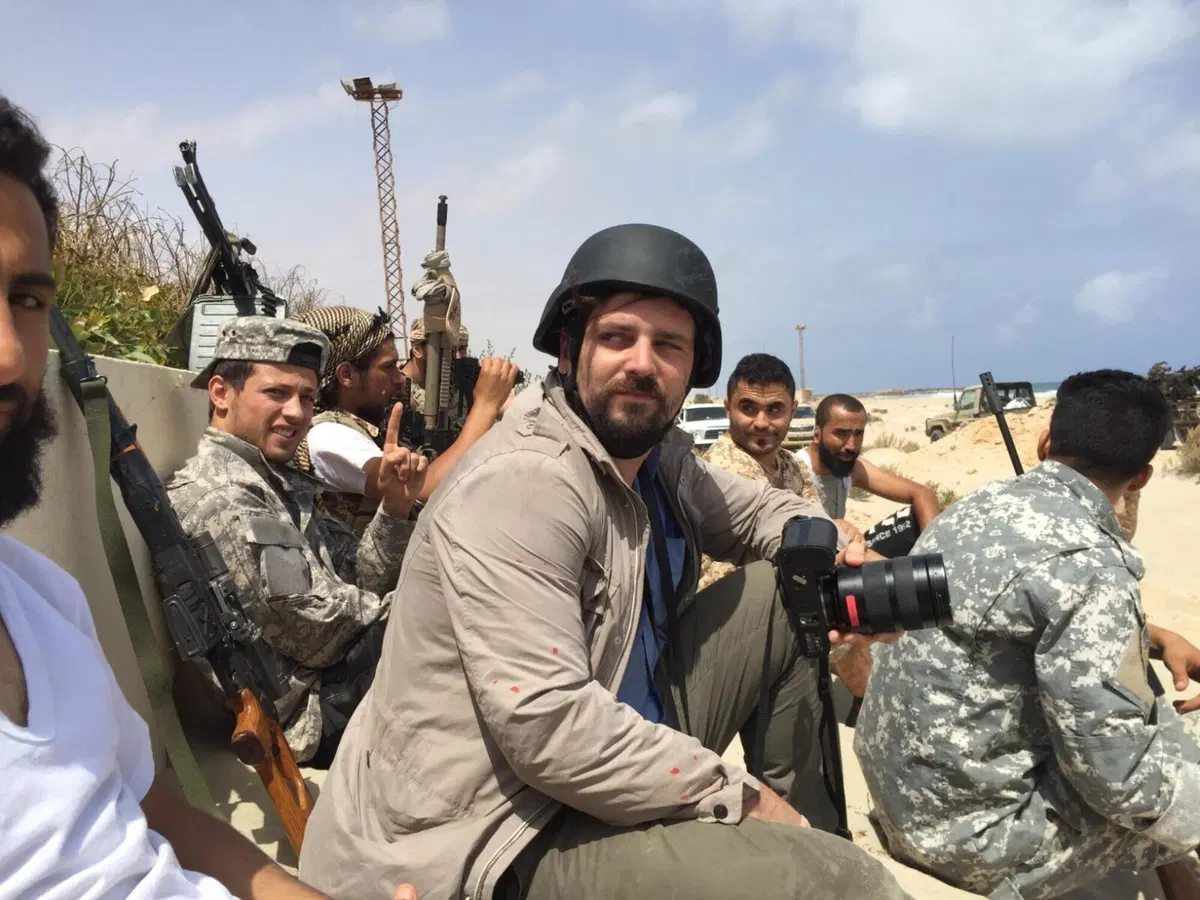 In guerra, di Gabriele Micalizzi e Moreno Pisto: professione fotoreporter (37)