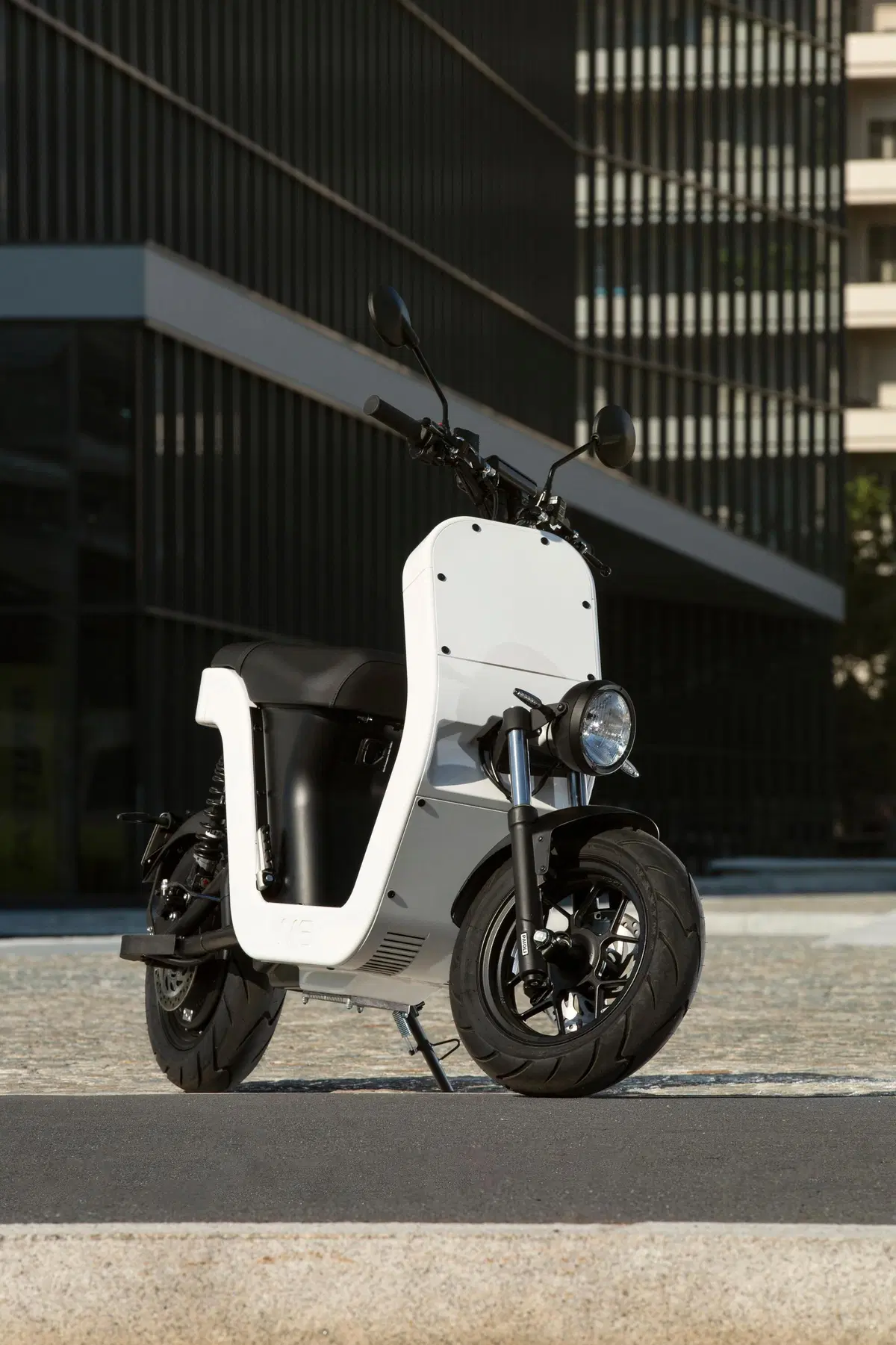 Test ME Scooter. Elettrico, bello e divertente (4)