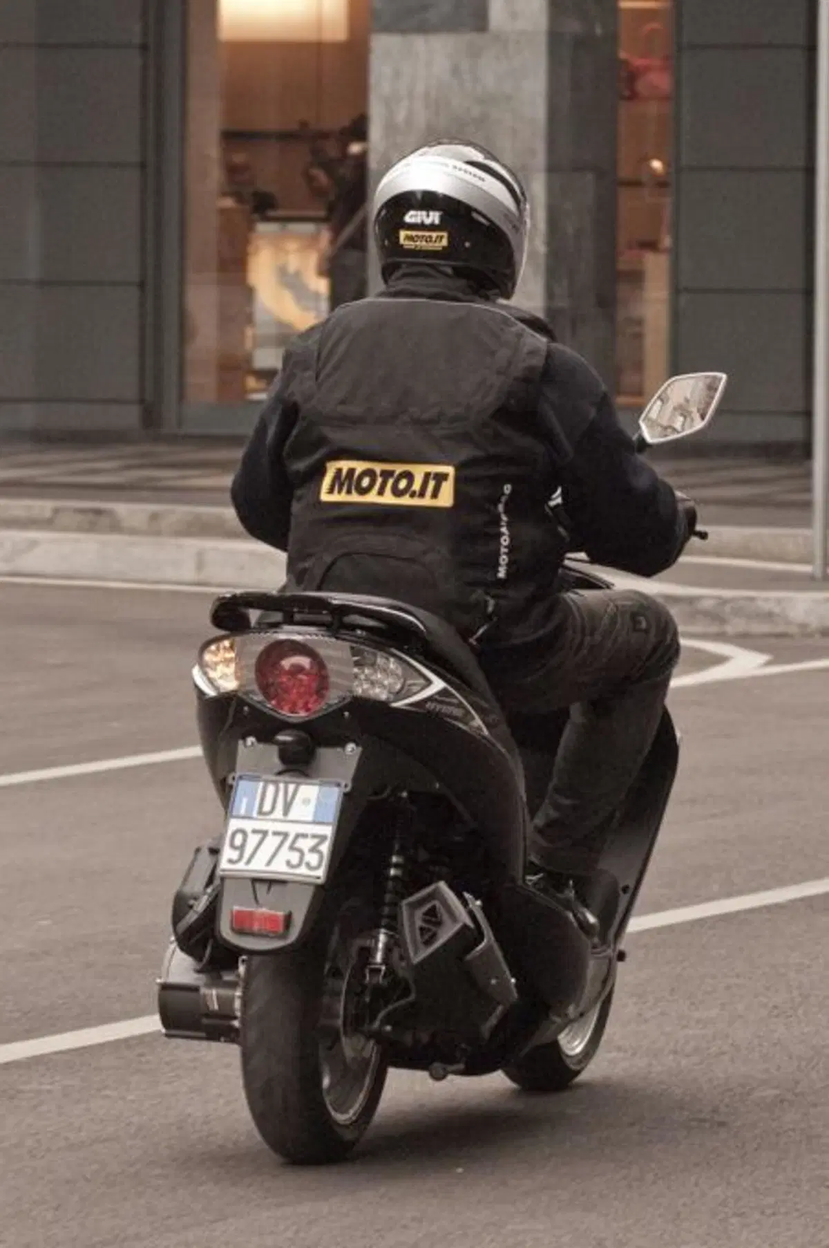 Aspes, un ibrido a Milano (14)