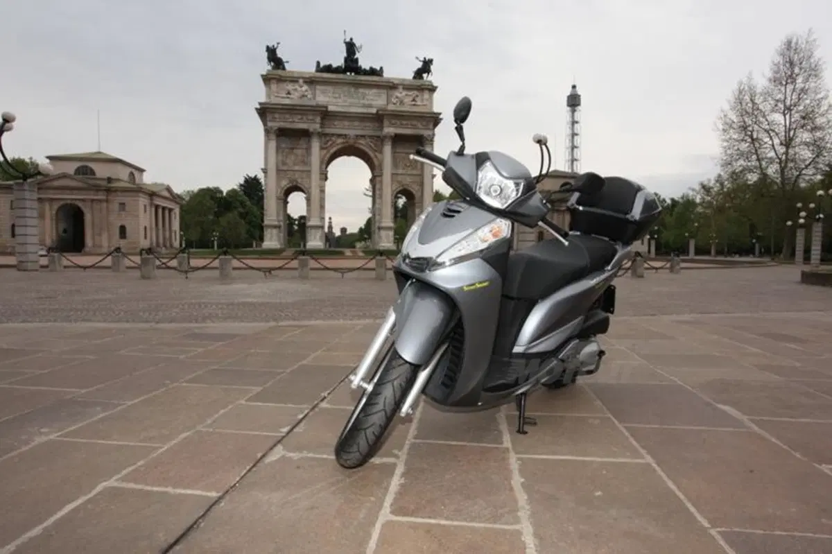 Test pneumatici. Dunlop ScootSmart (13)