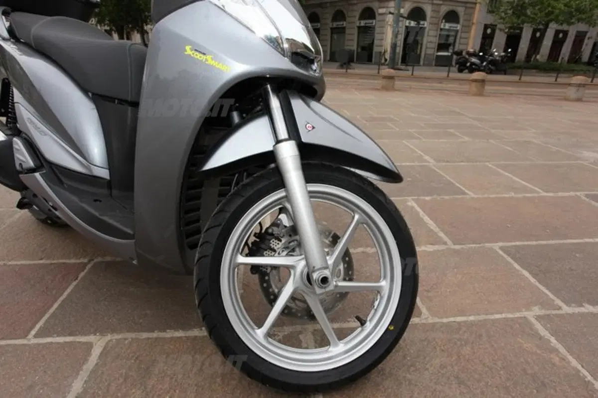 Test pneumatici. Dunlop ScootSmart (19)