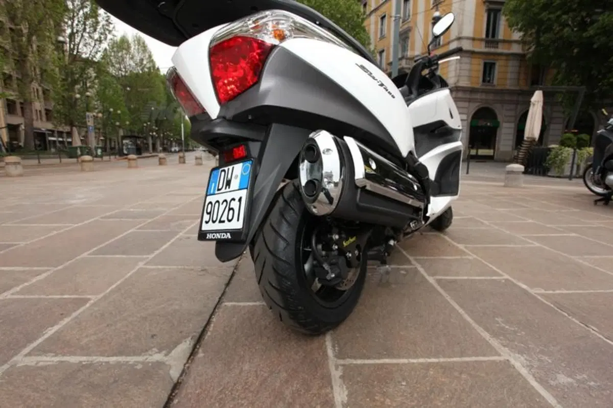 Test pneumatici. Dunlop ScootSmart (20)