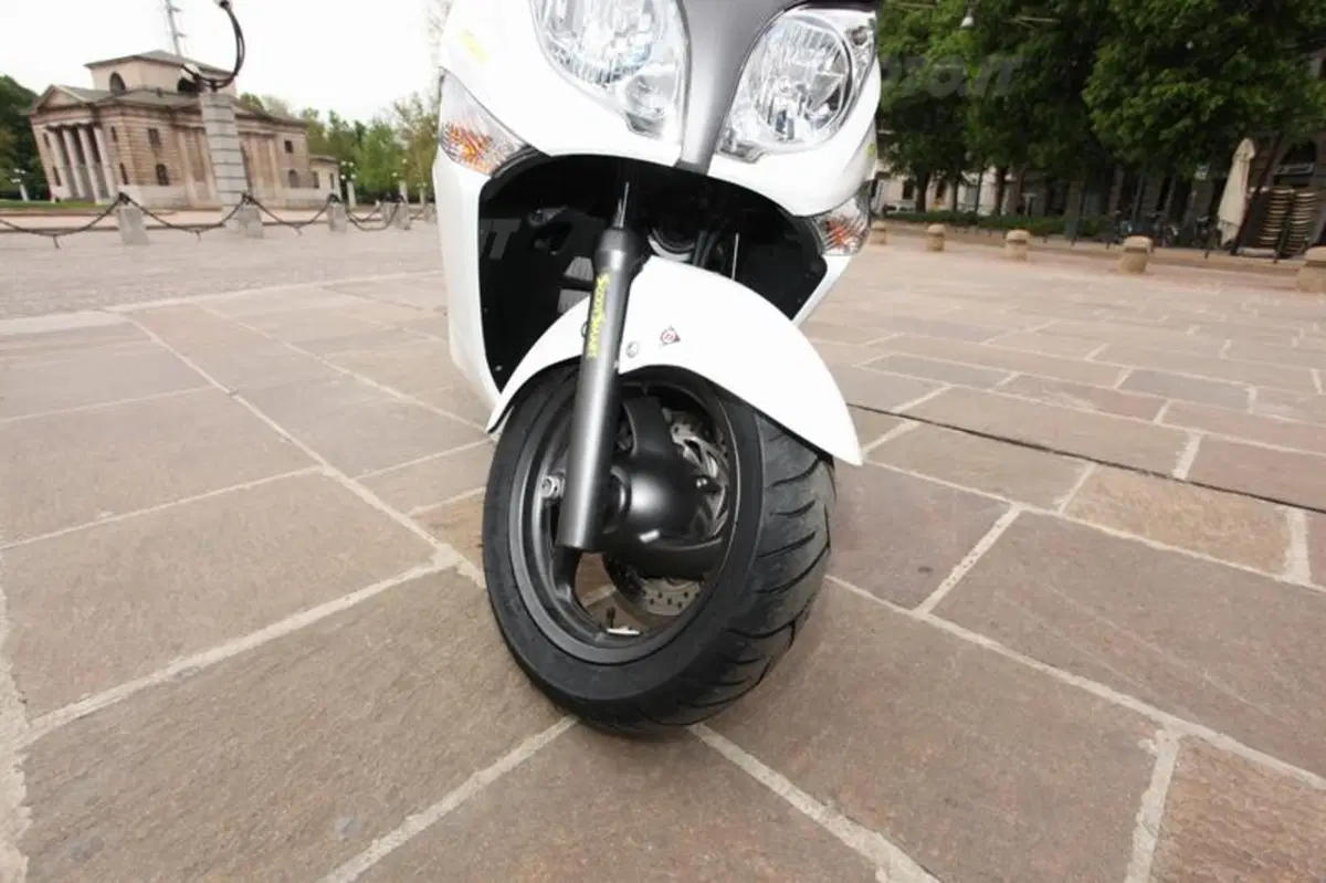 Test pneumatici. Dunlop ScootSmart (21)
