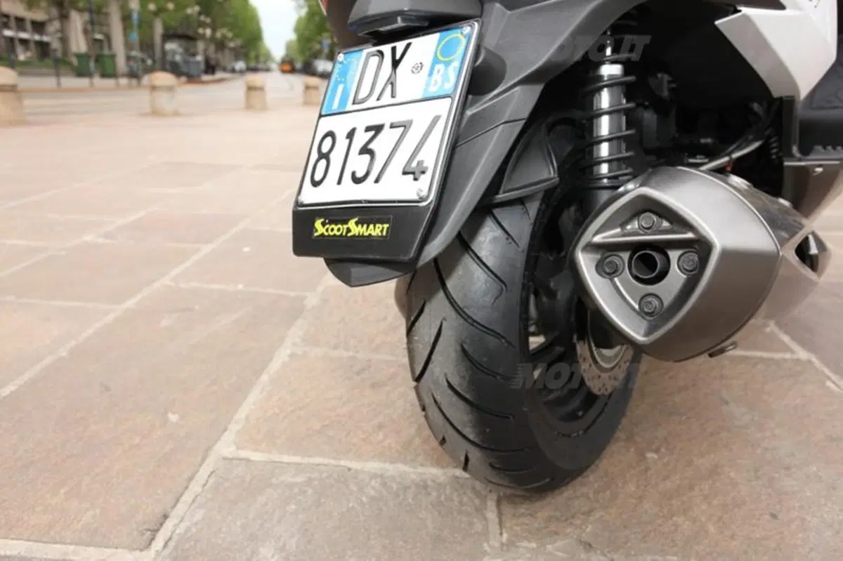 Test pneumatici. Dunlop ScootSmart (25)