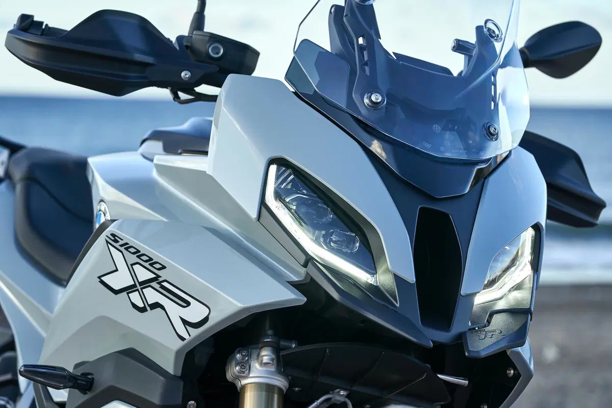 BMW S1000 XR TEST. The boss is back