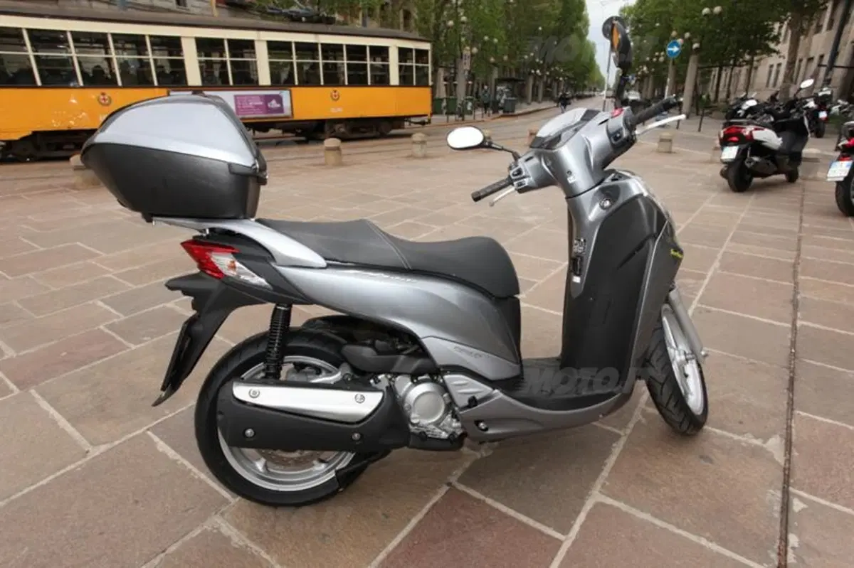 Test pneumatici. Dunlop ScootSmart (30)