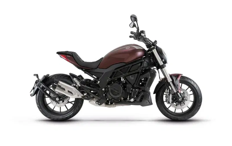 Benelli 502 C (2021 - 25)