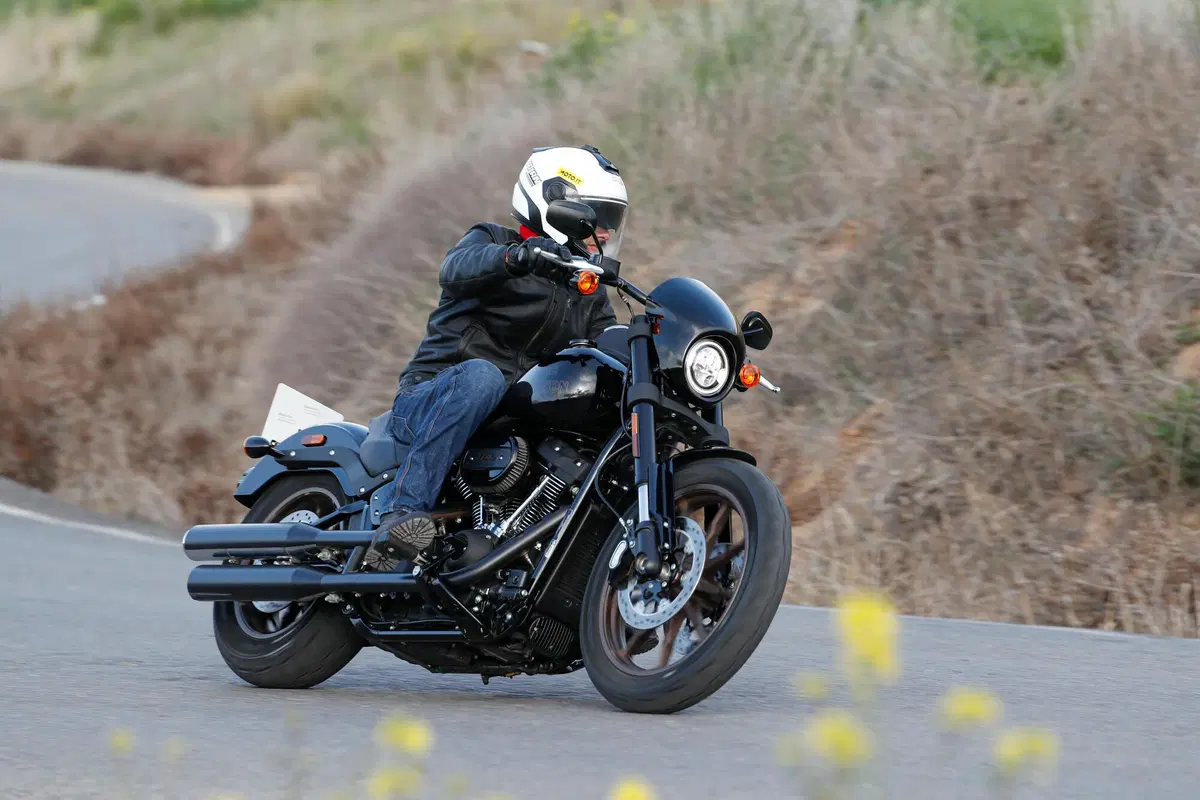Harley-Davidson Low Rider S (14)