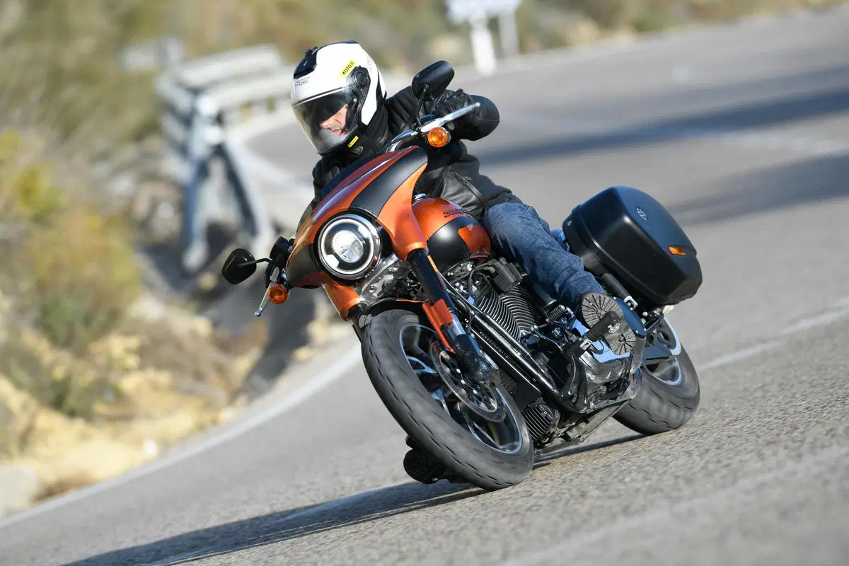 Harley Davidson Sport Glide (3)