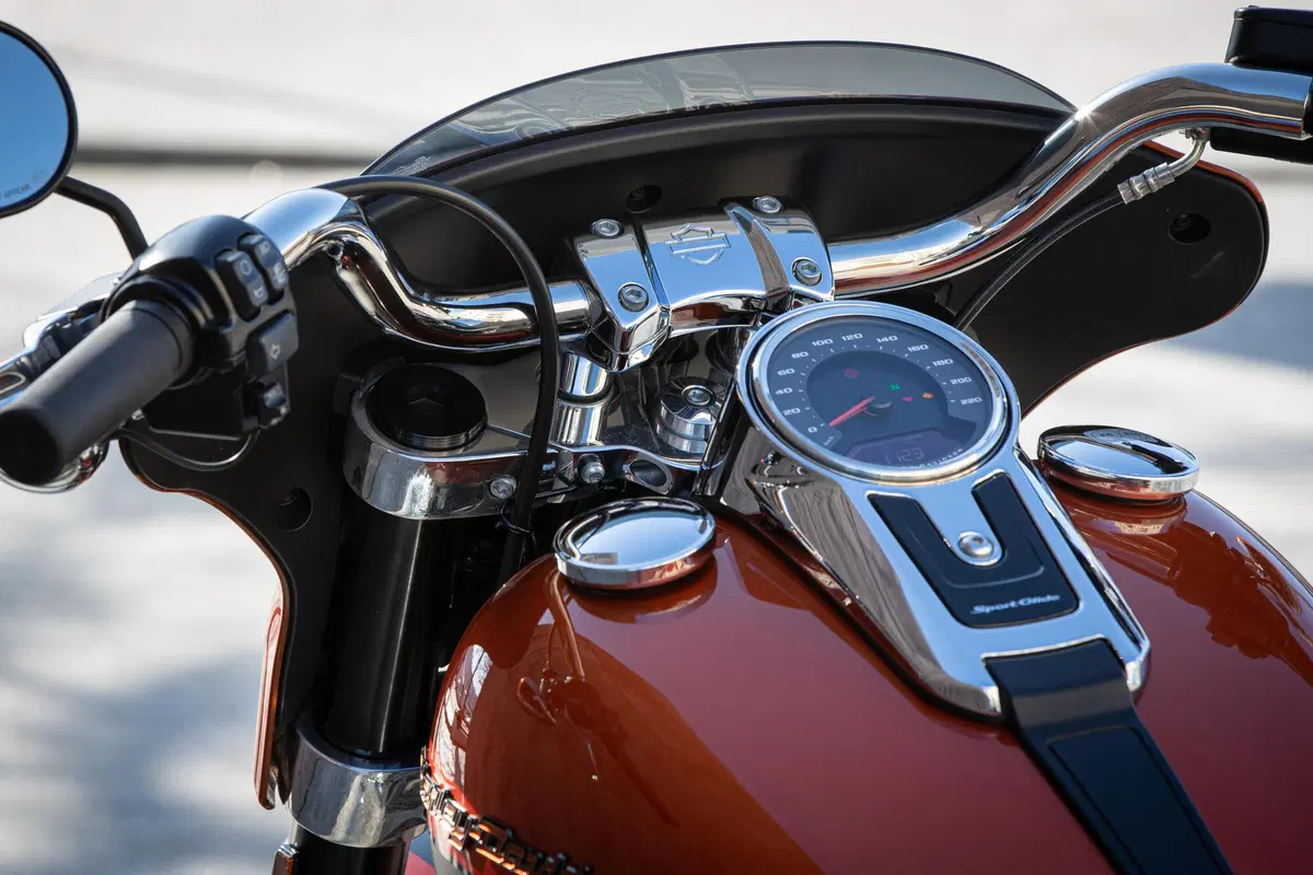 Harley Davidson Sport Glide (12)