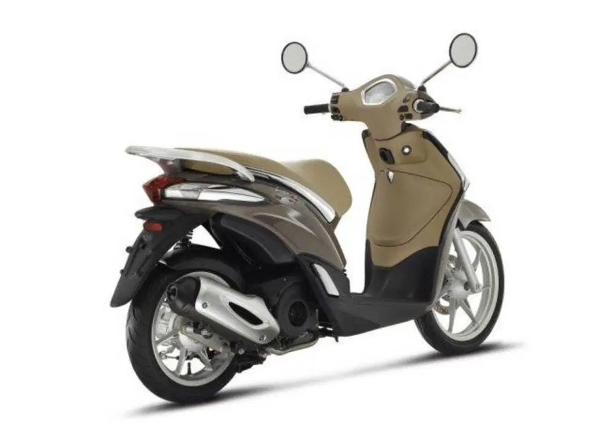 Piaggio Liberty 50 3V (2021 - 24) (3)