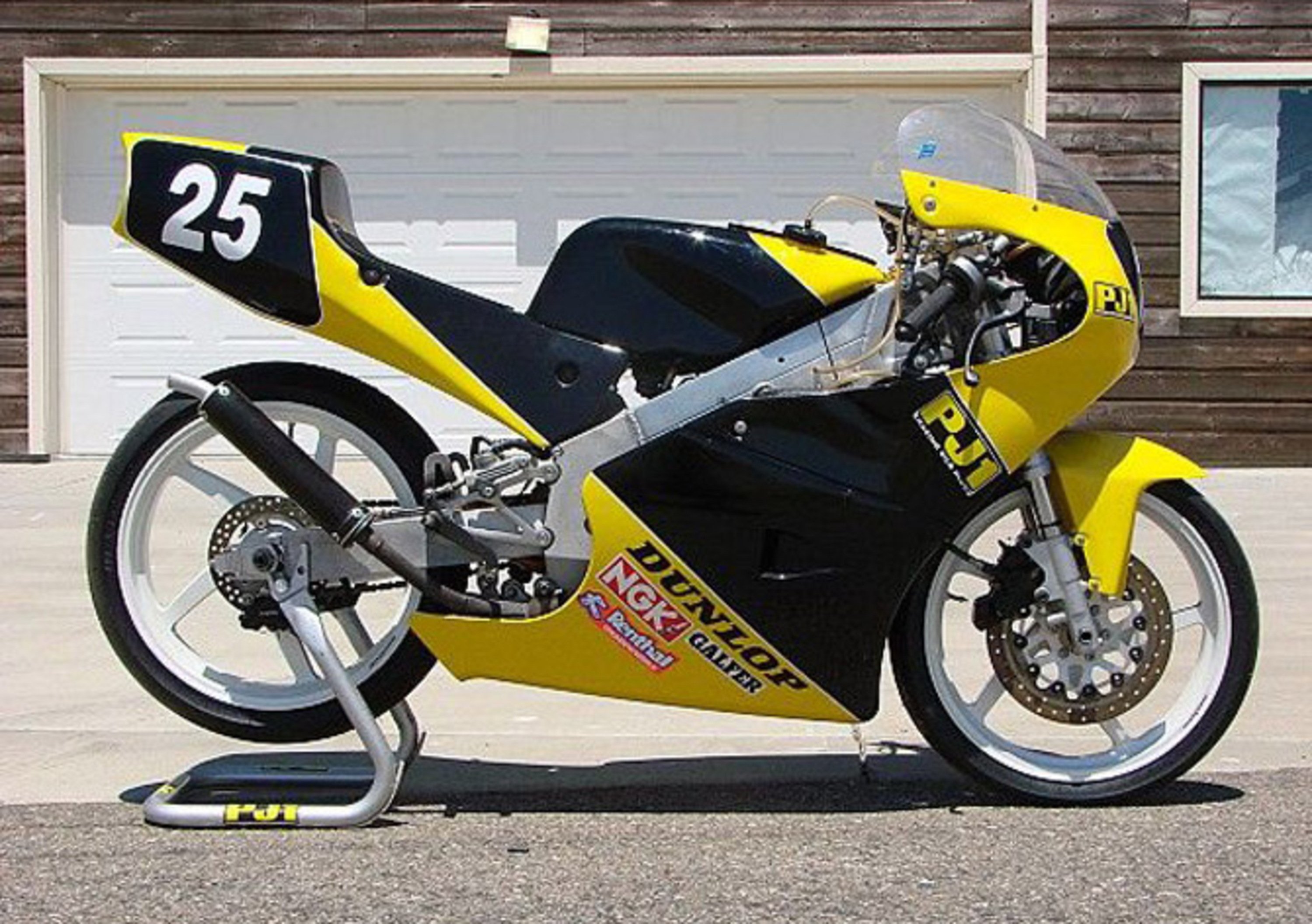 Kenny Roberts vende 5 moto della sua collezione